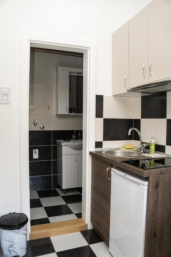 City Apartment Bb บายินา บาชตา ภายนอก รูปภาพ