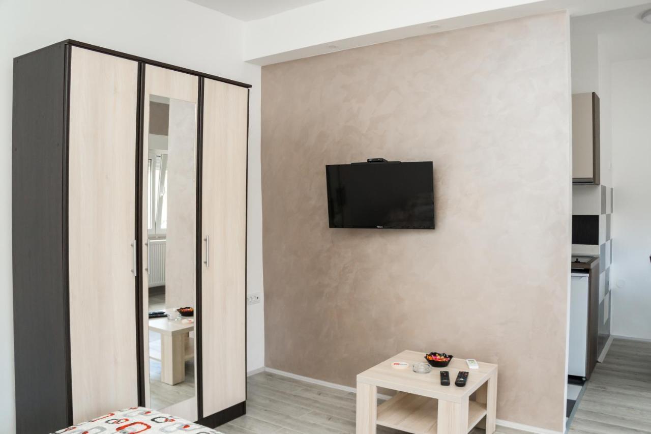 City Apartment Bb บายินา บาชตา ภายนอก รูปภาพ